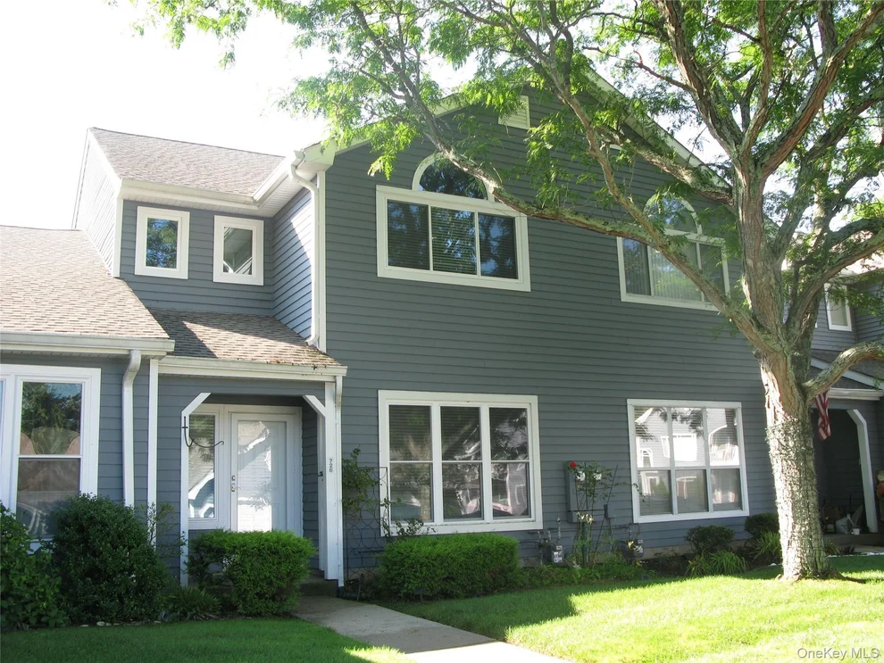 Unit for sale at 728 Birchwood Park Drive, Brookhaven, NY 11953