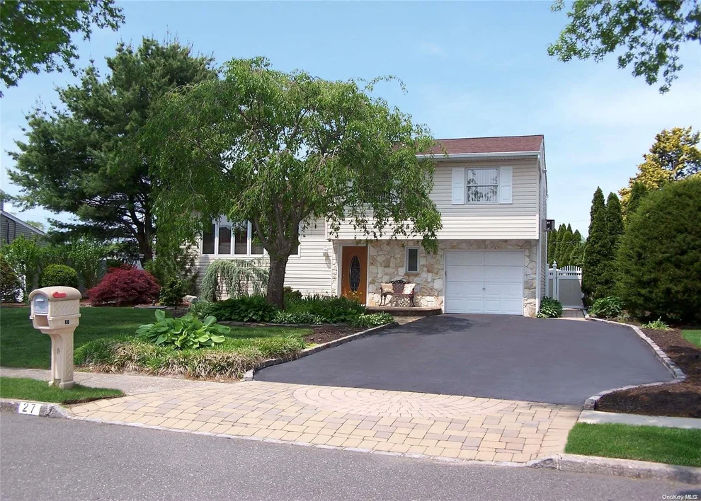 Unit for sale at 27 Spiral Road, Brookhaven, NY 11742