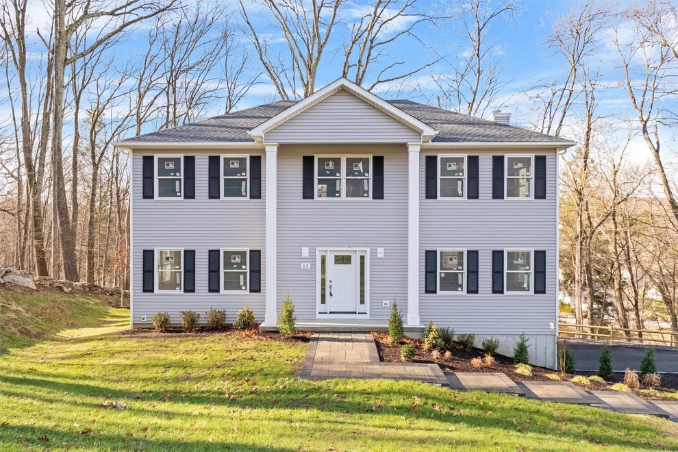 Unit for sale at 13 E Hill Road, Cortlandt, NY 10567
