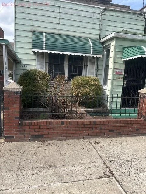 Unit for sale at 3335 hone Avenue, New York, NY 10469