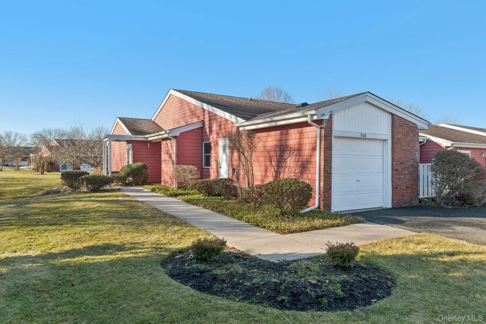 Unit for sale at 908 Drew Lane, Smithtown, NY 11780