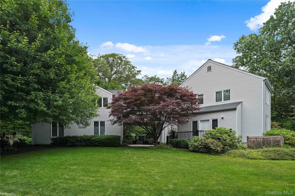 Unit for sale at 130 Bramblebrook Road, Greenburgh, NY 10502