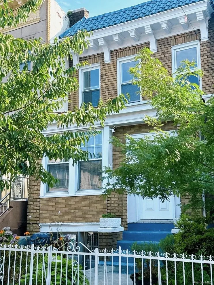 Photo of 852 71st Street, Brooklyn, NY 11228