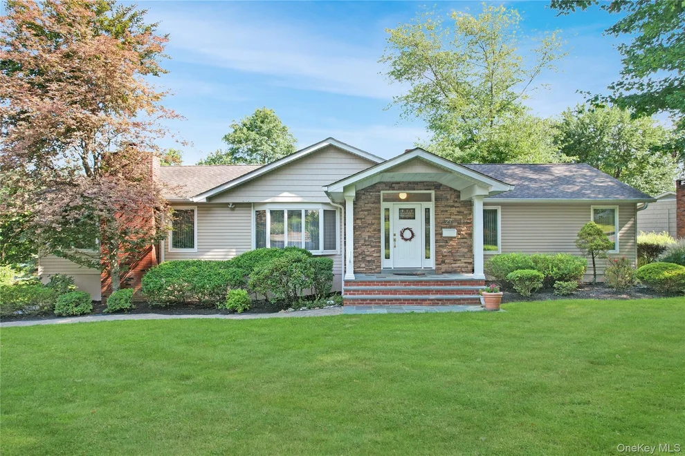 Unit for sale at 27 Eldor Avenue, Clarkstown, NY 10956