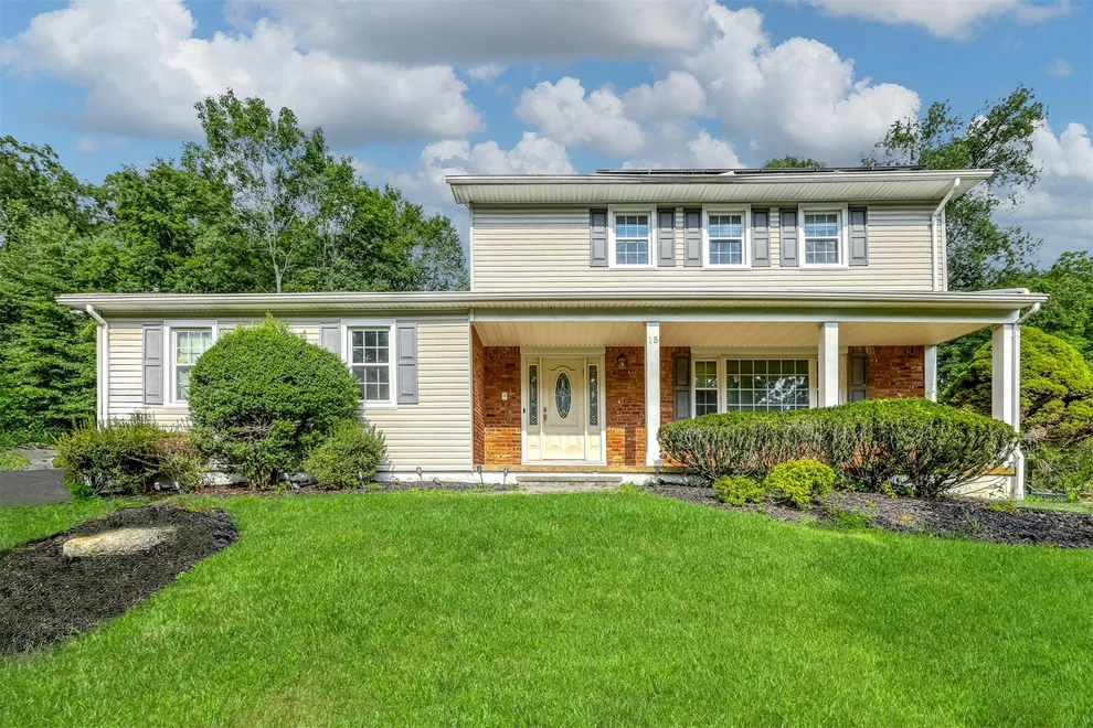 Unit for sale at 15 Strathmore Drive, Clarkstown, NY 10956