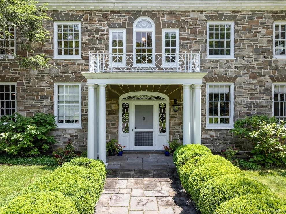 Unit for sale at 11 Fostertown Road, Newburgh (Town), NY 12550