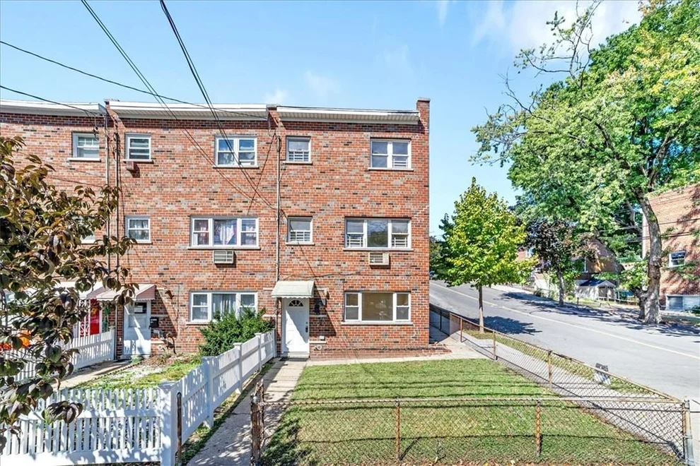 Unit for sale at 2539 A Hollers Avenue, New York, NY 10475