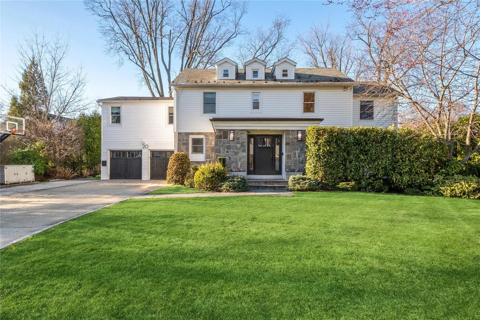 Unit for sale at 20 Stratton Road, Scarsdale, NY 10583