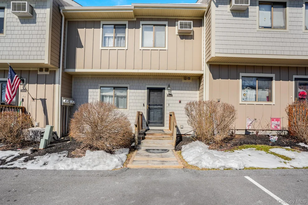 Unit for sale at 6203 Chelsea Cove N, East Fishkill, NY 12533