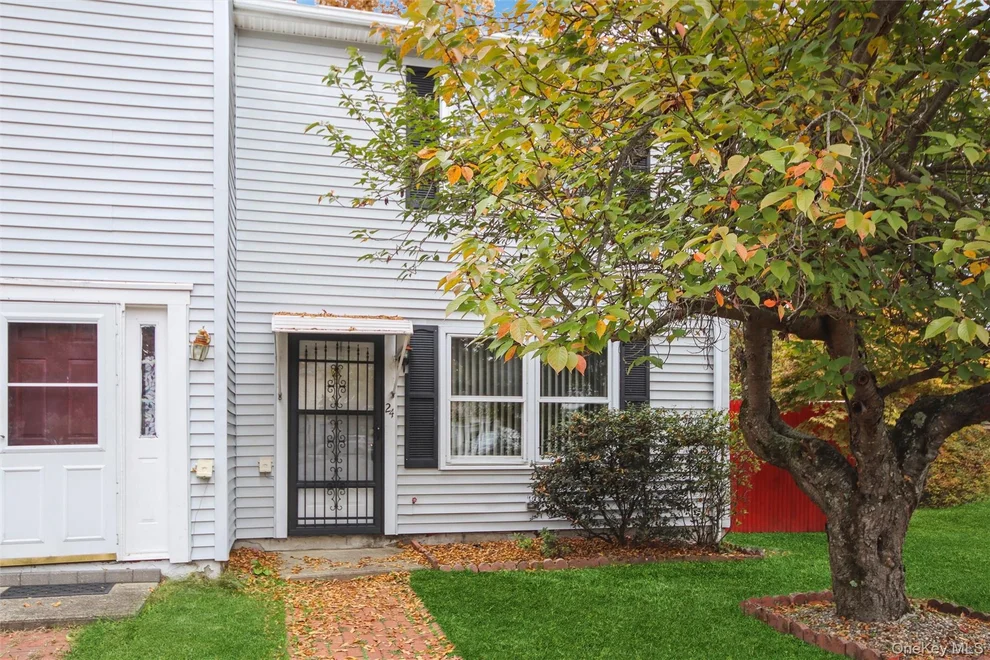 Unit for sale at 24 Greenhouse Lane, Poughkeepsie, NY 12603