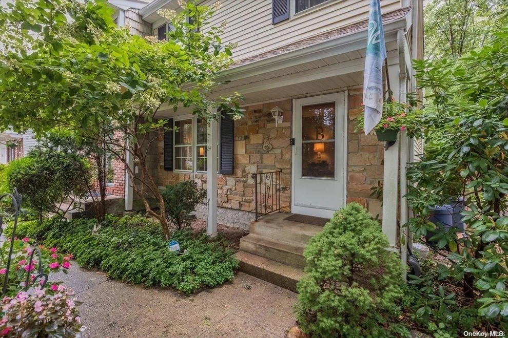 Unit for sale at 24 Penn Commons, Brookhaven, NY 11980