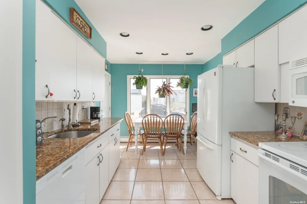 Unit for sale at 3795 Illona Lane, Hempstead, NY 11572