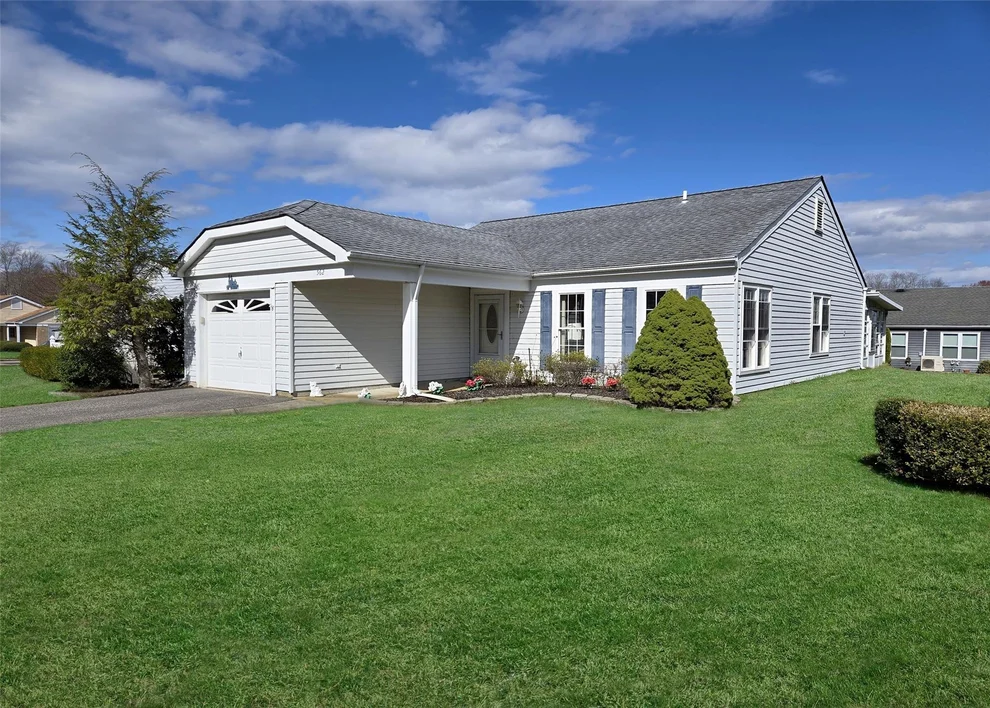 Unit for sale at 562 Stratford Lane, Brookhaven, NY 11961