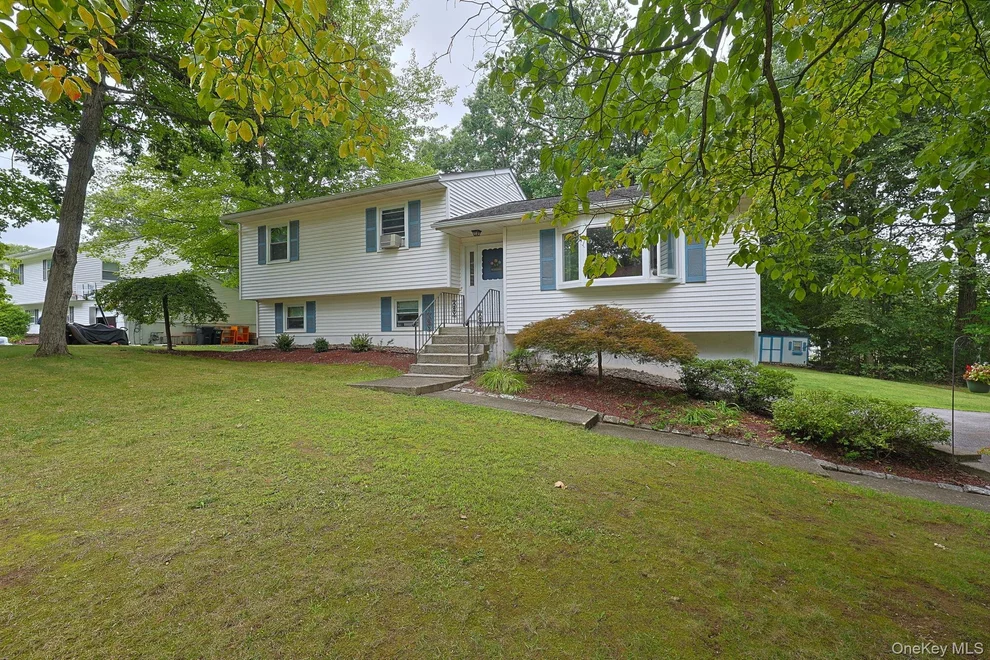Unit for sale at 26 Rockwood Drive, Newburgh (Town), NY 12550