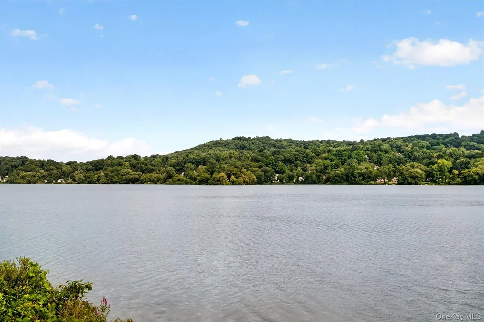 Unit for sale at 224 Haviland Drive, Patterson, NY 12563
