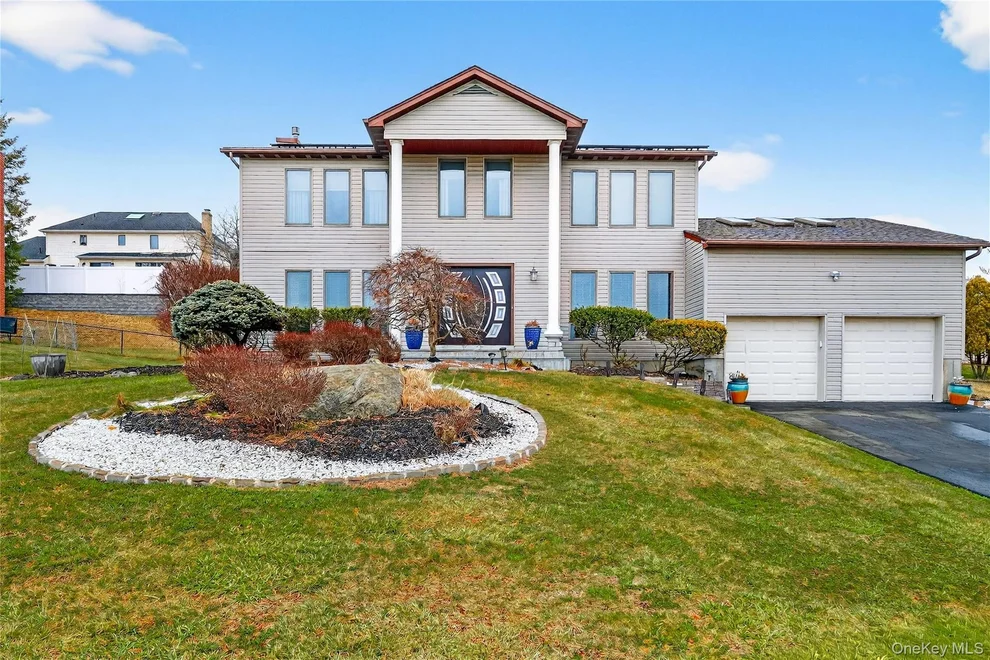 Unit for sale at 8 Lynch Court, Haverstraw, NY 10923