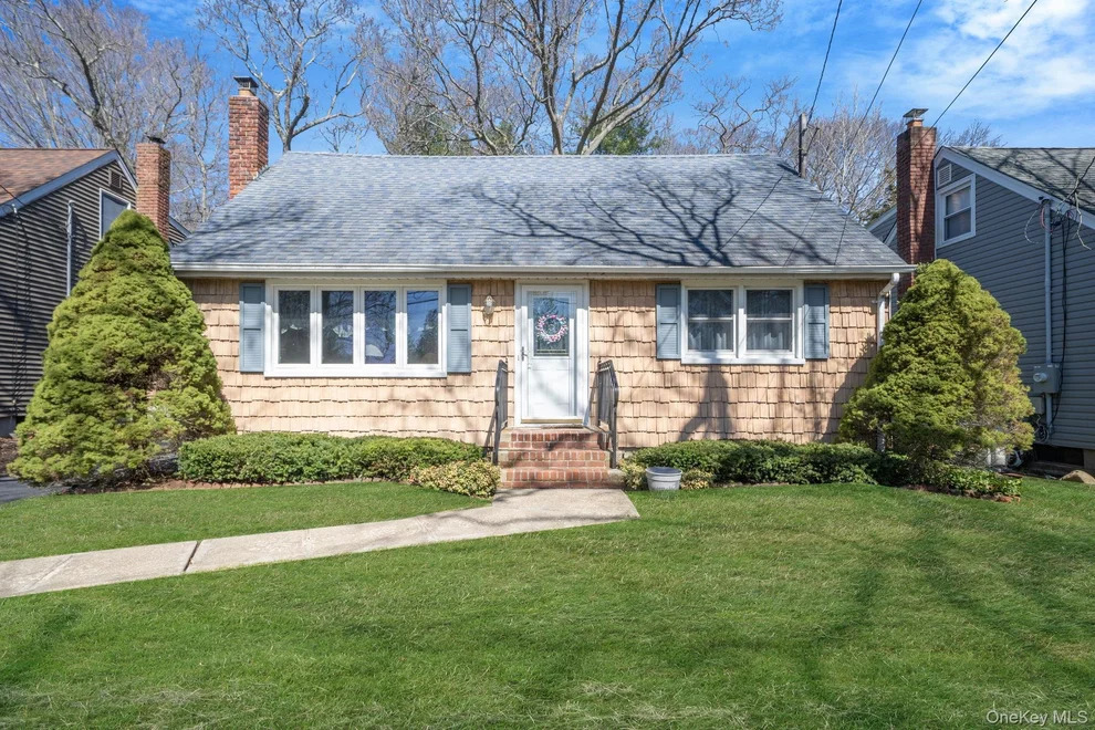 Unit for sale at 95 Horton Drive, Huntington, NY 11746