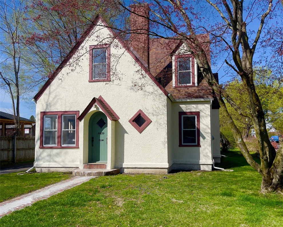 Unit for sale at 4409 Albany Post Road, Hyde Park, NY 12538