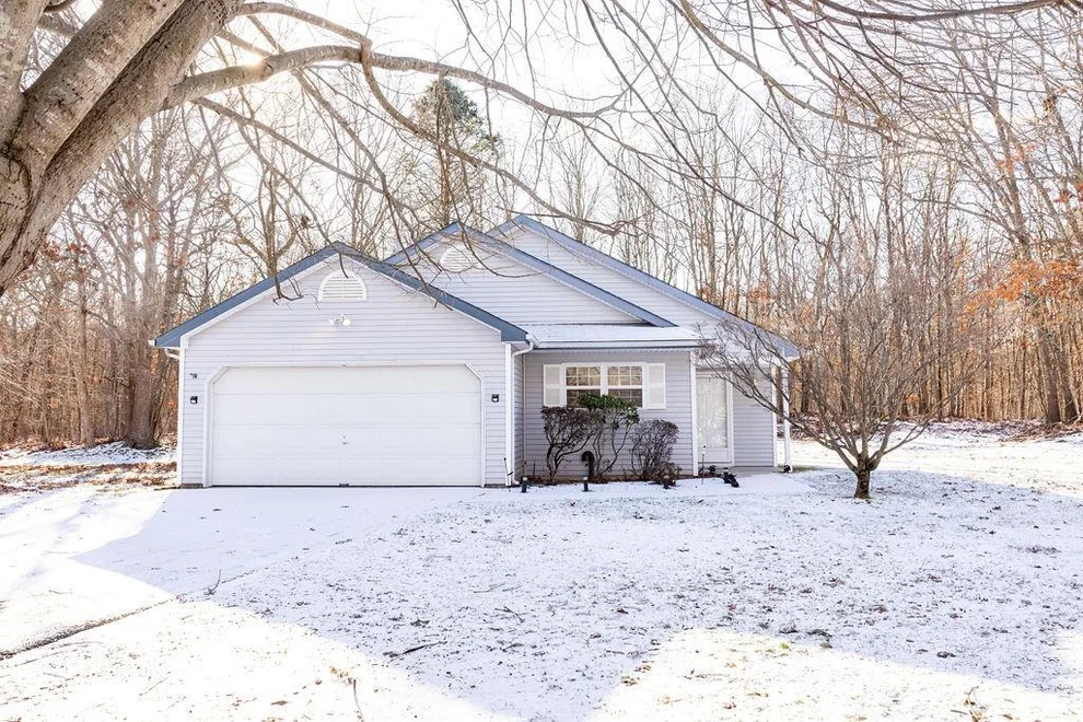 Unit for sale at 15 Westchester Court, Brookhaven, NY 11953