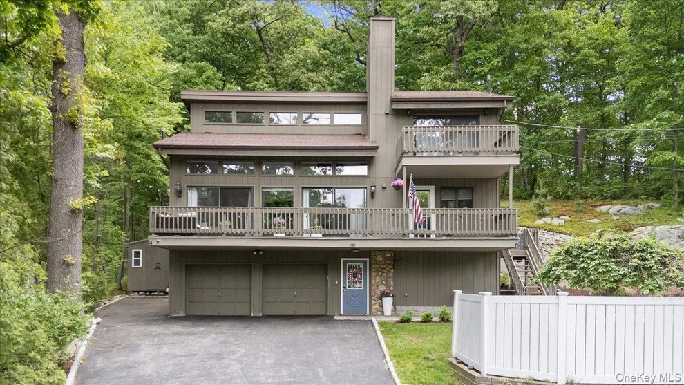 Unit for sale at 549 Westbrook Drive, Cortlandt, NY 10567