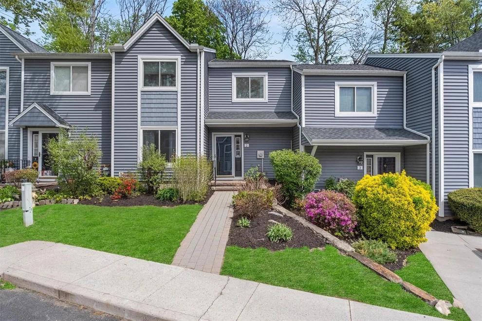 Unit for sale at 2 Hendrick Hills, Peekskill, NY 10566