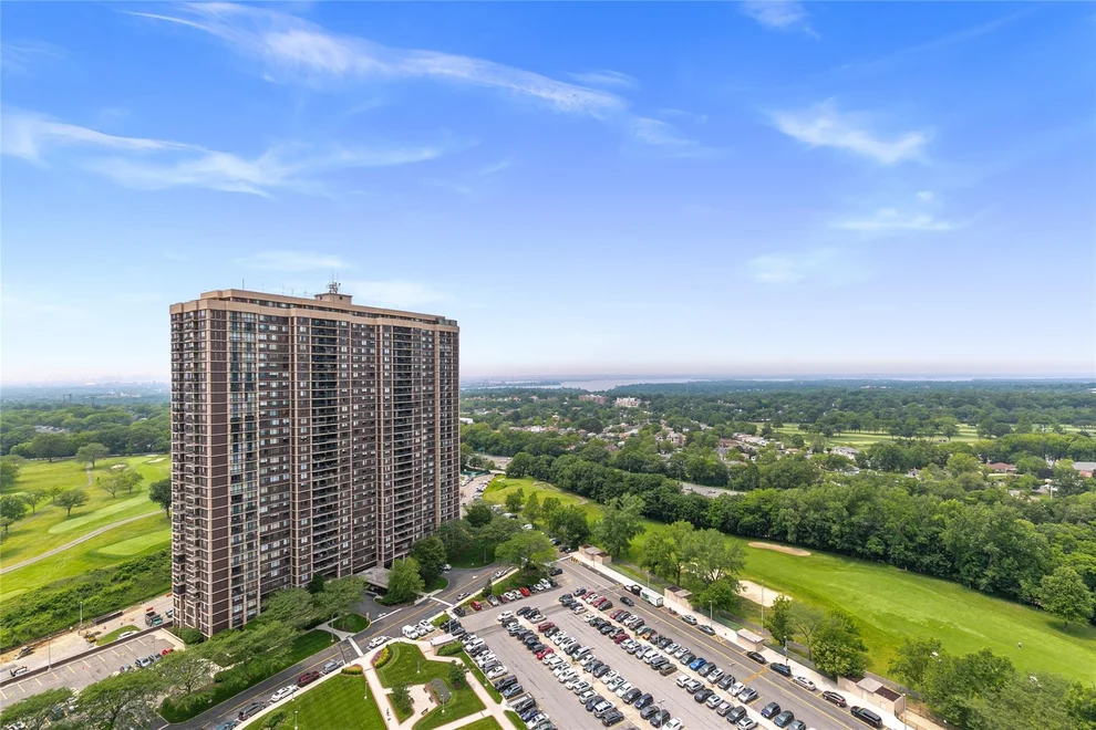 Unit for sale at 271-10 Grand Central Parkway, New York, NY 11005