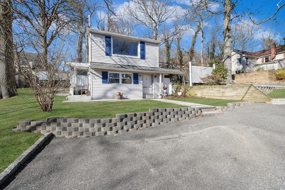 Unit for sale at 7 Yucca Road, Brookhaven, NY 11778