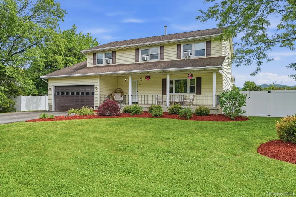Unit for sale at 37 Guernsey Drive, New Windsor, NY 12553
