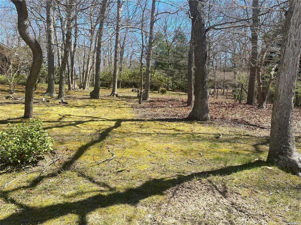 Unit for sale at 501 Old Stone Highway, East Hampton, NY 11937
