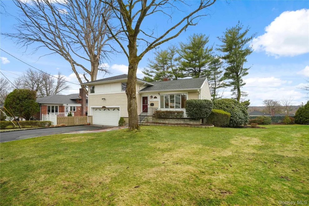Unit for sale at 3 Birchwood Road, White Plains, NY 10605