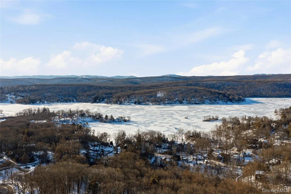 Unit for sale at 37 Saw Mill Road, Putnam Valley, NY 10579