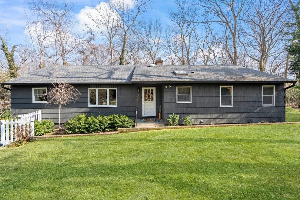 Unit for sale at 38 Marys Lane, Huntington, NY 11721