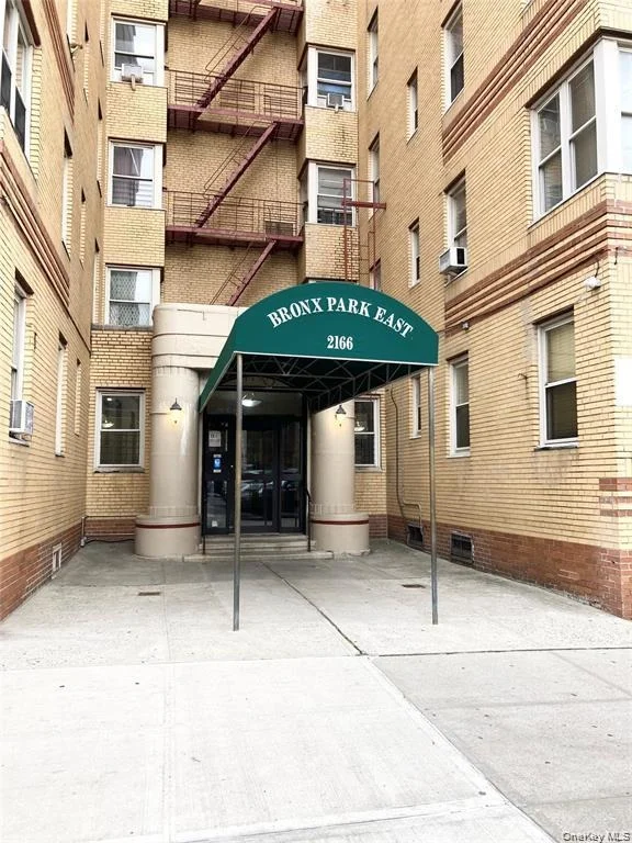 Unit for sale at 2166 Bronx Park E, New York, NY 10462
