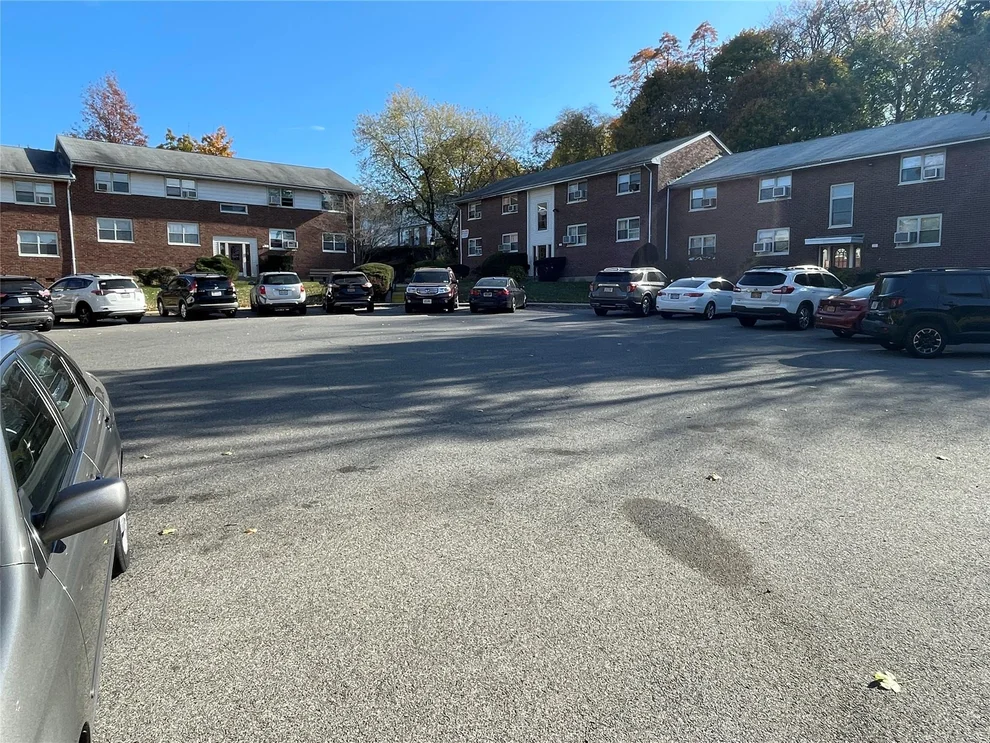 Unit for sale at 10 Cascade Terrace, Yonkers, NY 10703
