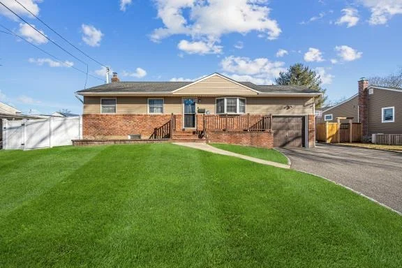 Unit for sale at 56 Wiltshire Drive, Huntington, NY 11725