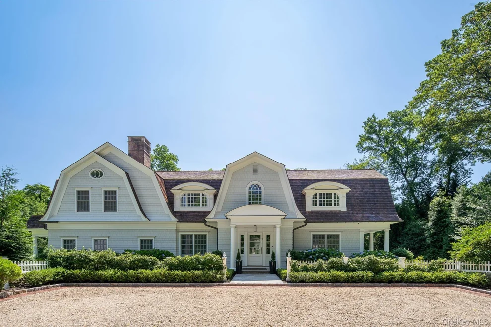 Unit for sale at 8 East Huxley Drive, Huntington, NY 11743
