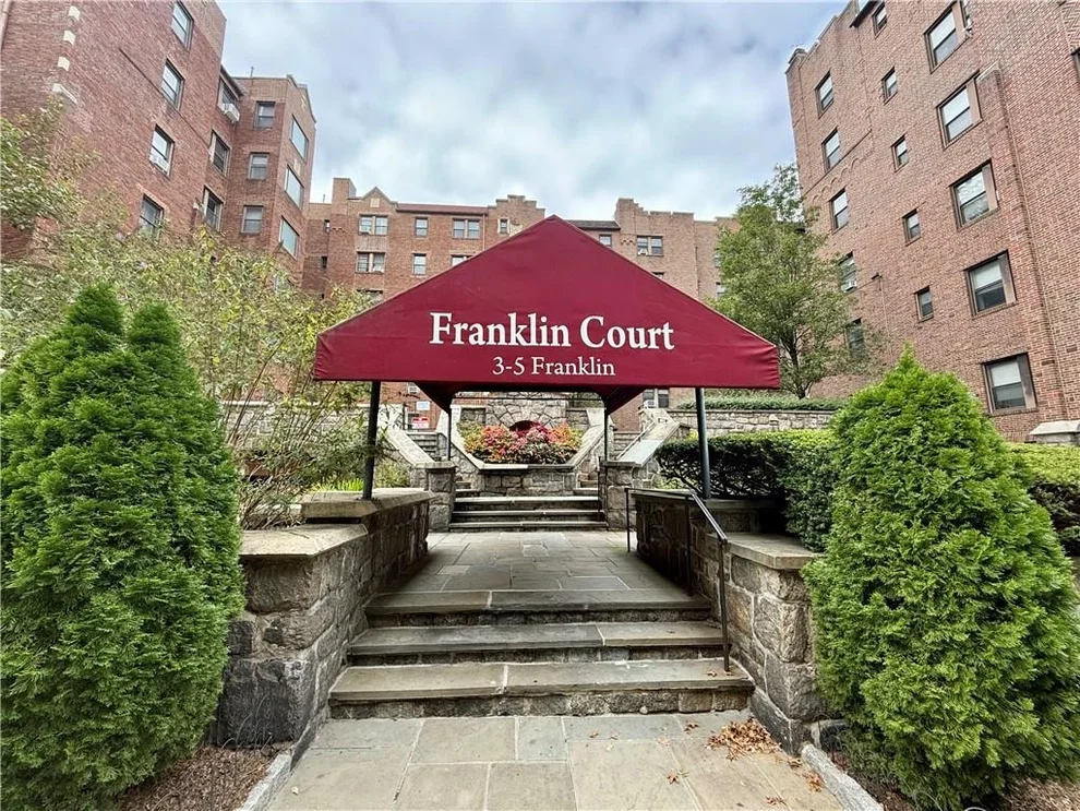 Unit for sale at 3 Franklin Avenue, White Plains, NY 10601