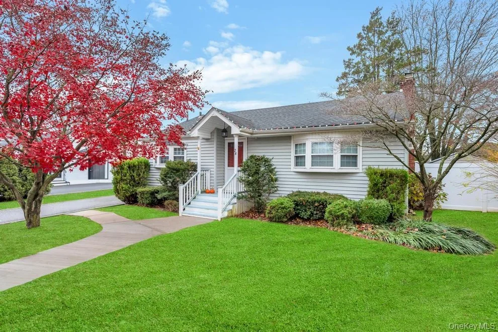 Unit for sale at 24 W Oak Street, Oyster Bay, NY 11735
