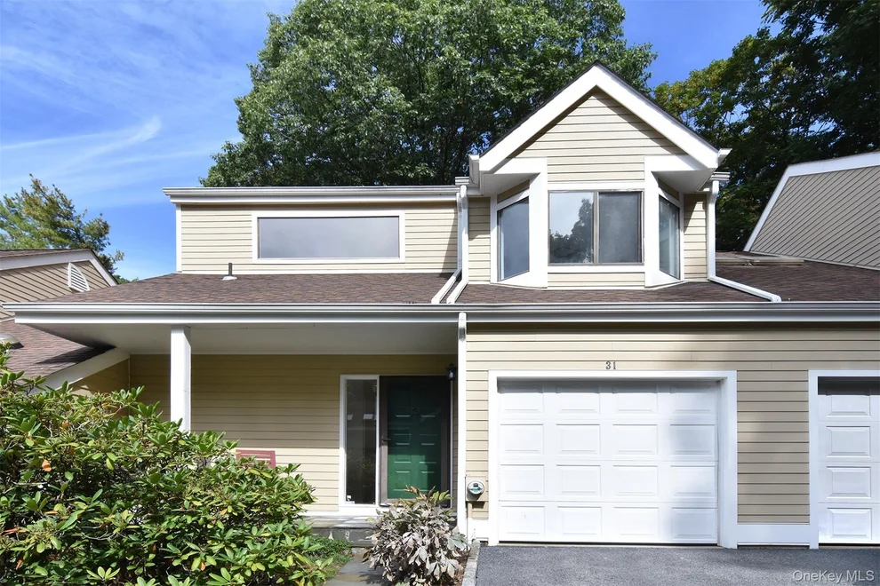 Unit for sale at 31 Westwood Close, Greenburgh, NY 10533
