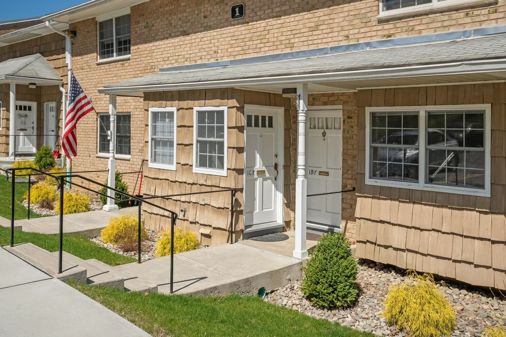 Unit for sale at 1840 Crompond Road, Peekskill, NY 10566