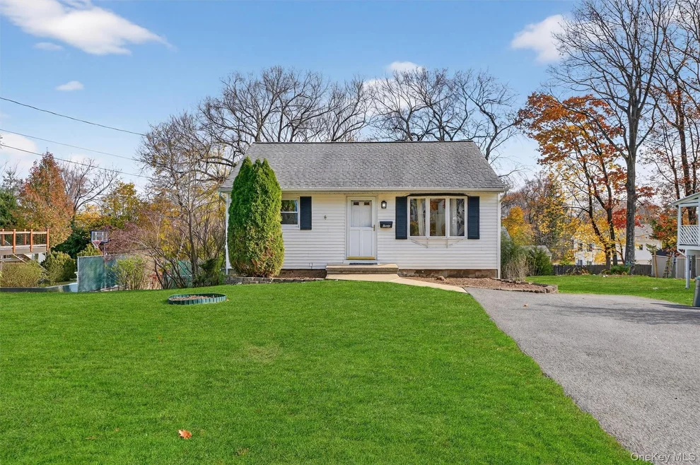 Unit for sale at 30 N Lexow Avenue, Clarkstown, NY 10954