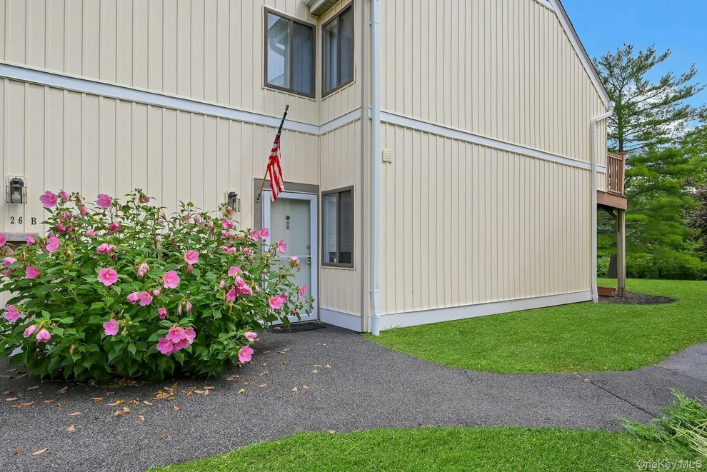 Unit for sale at 26 Kenneth Stuart, Yorktown, NY 10547