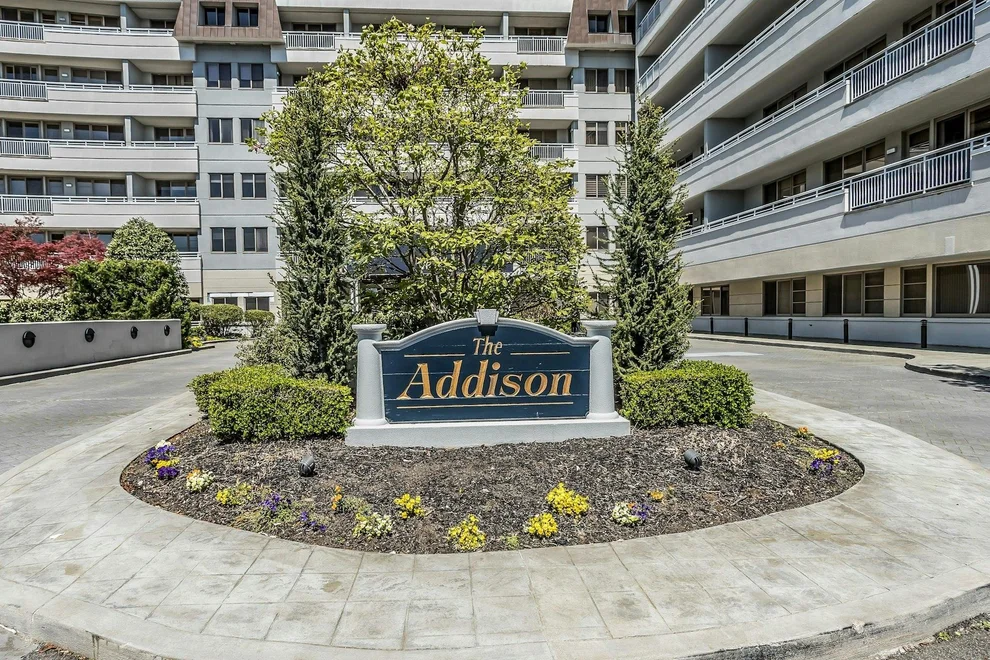 Unit for sale at 100 Harbor View Drive, North Hempstead, NY 11050