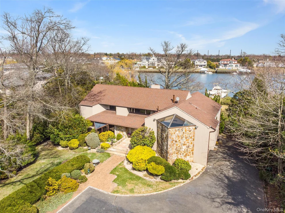 Unit for sale at 214 Cedar Avenue, Hempstead, NY 11557