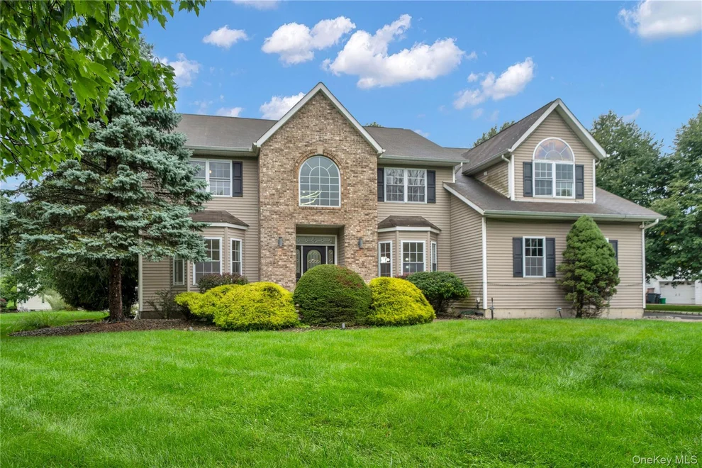 Unit for sale at 9 Gooler Court, Stony Point, NY 10980