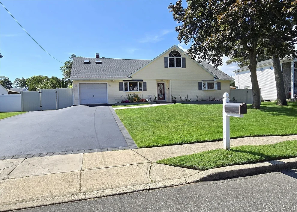 Unit for sale at 16 Ballad Circle, Islip, NY 11741