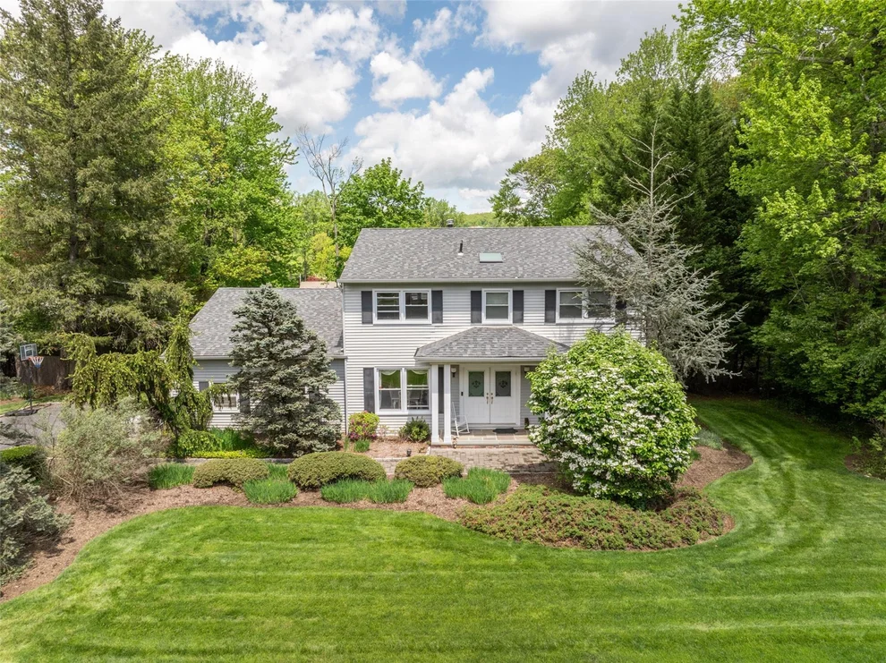 Unit for sale at 36 Windgate Drive, Clarkstown, NY 10956