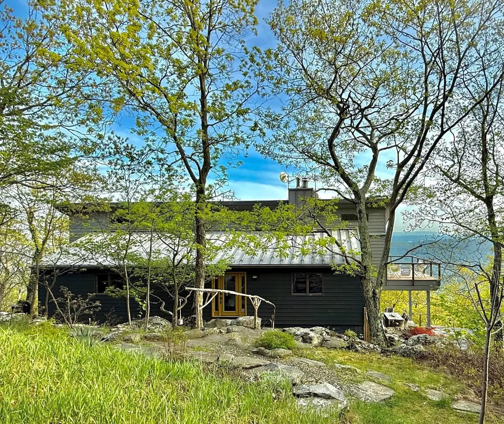 Unit for sale at 299 California Quarry Road, Woodstock, NY 12498