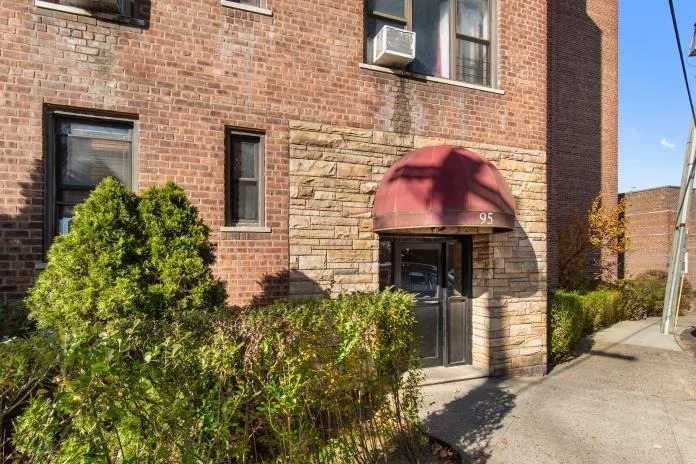 Unit for sale at 95 Sedgwick Avenue, Yonkers, NY 10705