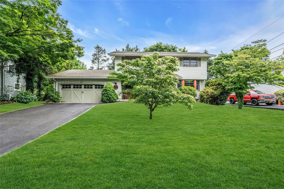 Unit for sale at 29 Cardinal Lane, Smithtown, NY 11788